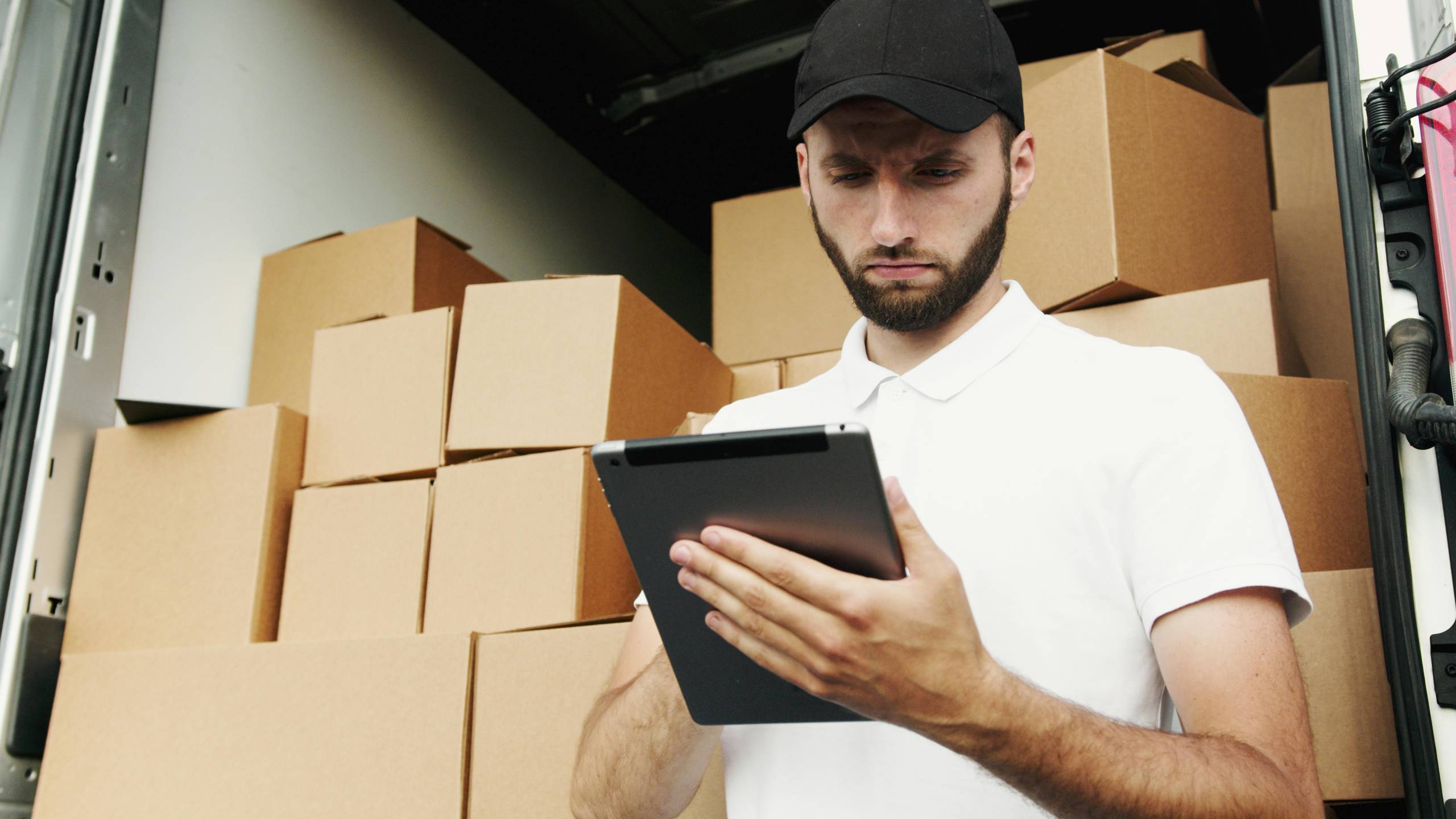 valley_handyman_delivery-scaled